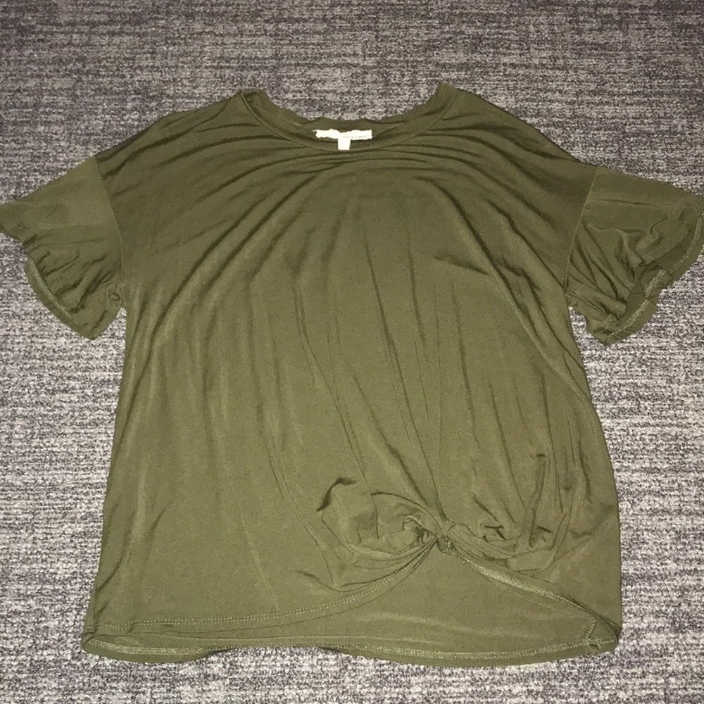 Army green short sleeve shirt